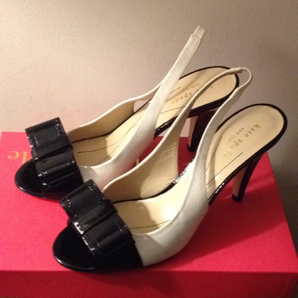 Kate Spade bow pumps.